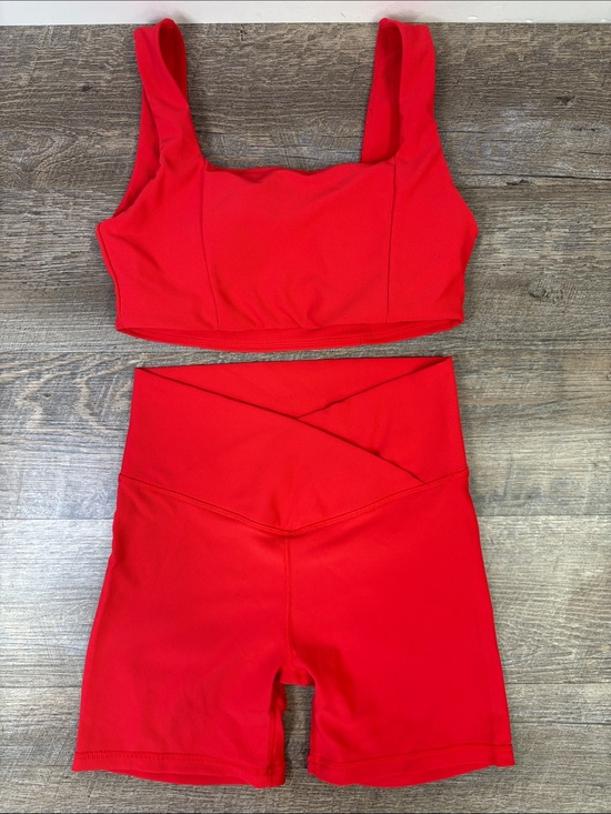 Wilo The Label Pants - WILO The Label Red Ribbed Sports Bra & High Rise Biker Shorts Set Size S